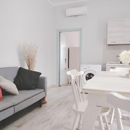 Apartamento Domo Deledda Posada  Exterior foto